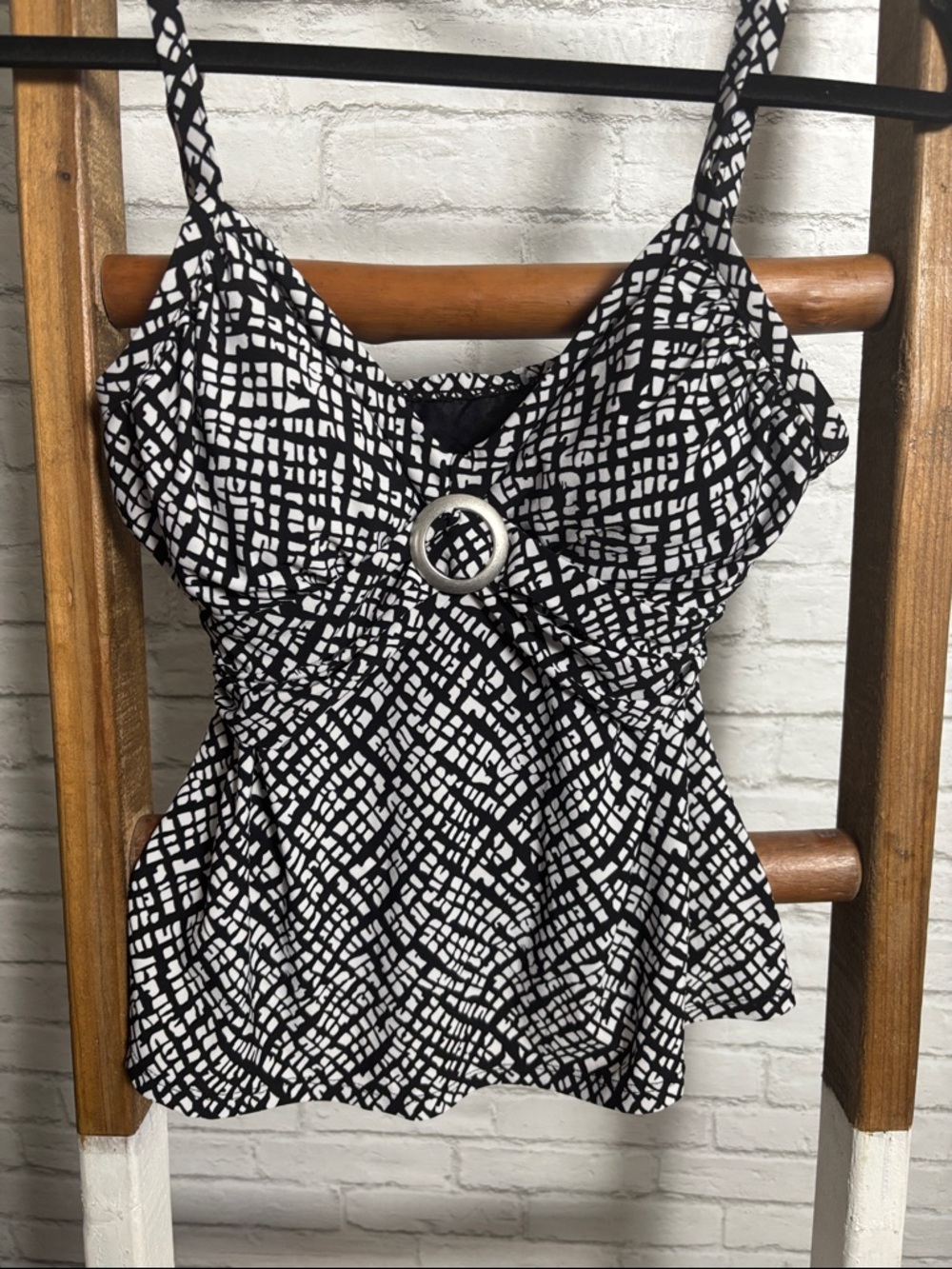 St. John's Bay Black & White Patterned Tankini Top with Silver Ring